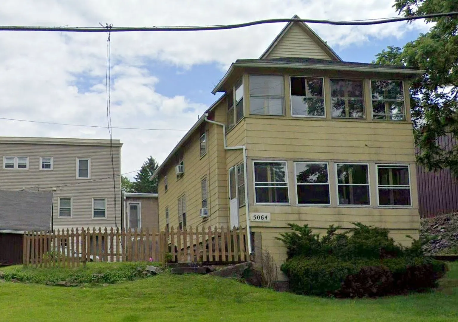 5064 St. Paul Blvd — Photo 4