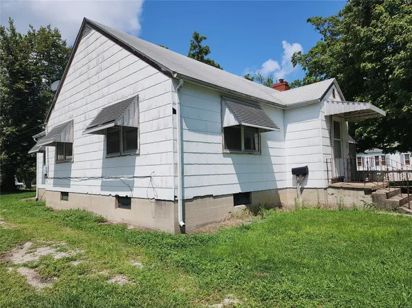 200 S Putnam St, Bunker Hill, IL 62014