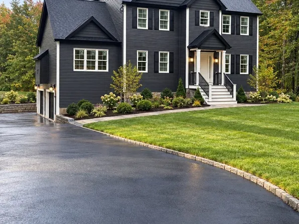 71 Willard Rd, Ashburnham, MA 01430