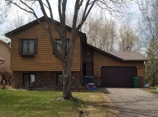 9047 Goldenrod Ln N, Maple Grove, MN 55369