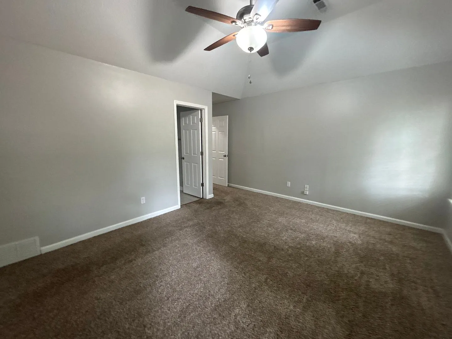Welcome to 2573 Laurelcrest Drive! — Photo 2