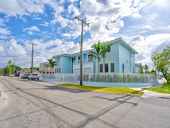 5th image of 1805 NW 22nd Ct #1805