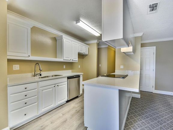 4th image of 9451 Cherbourg Way