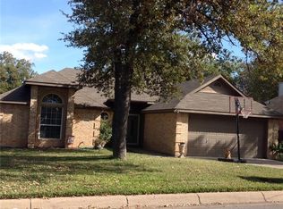 2611 Carten St, Fort Worth, TX 76112