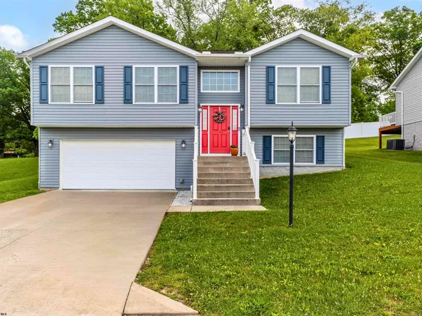 53 Friend Dr, Morgantown, WV 26508