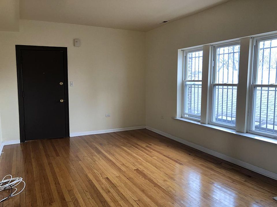 1st image of 8714 S Jeffery Blvd APT 2R