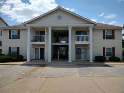 3129 Edwards Pl APT 203, Maryland Heights, MO, 63043