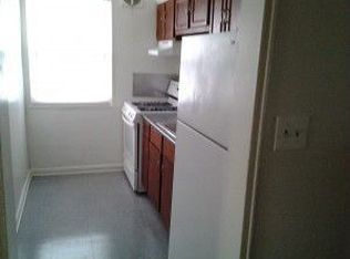 865 Bellevue St SE APT 2, Washington, DC 20032
