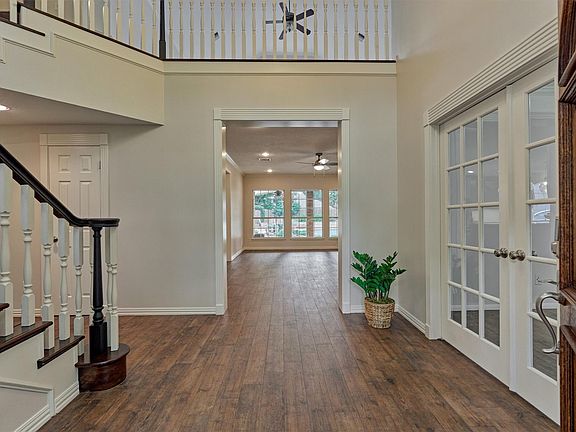 4th image of 16707 Avenfield Rd
