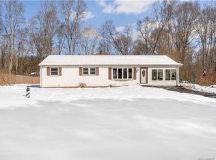 31 Dogwood Rd, North Branford, CT 06471