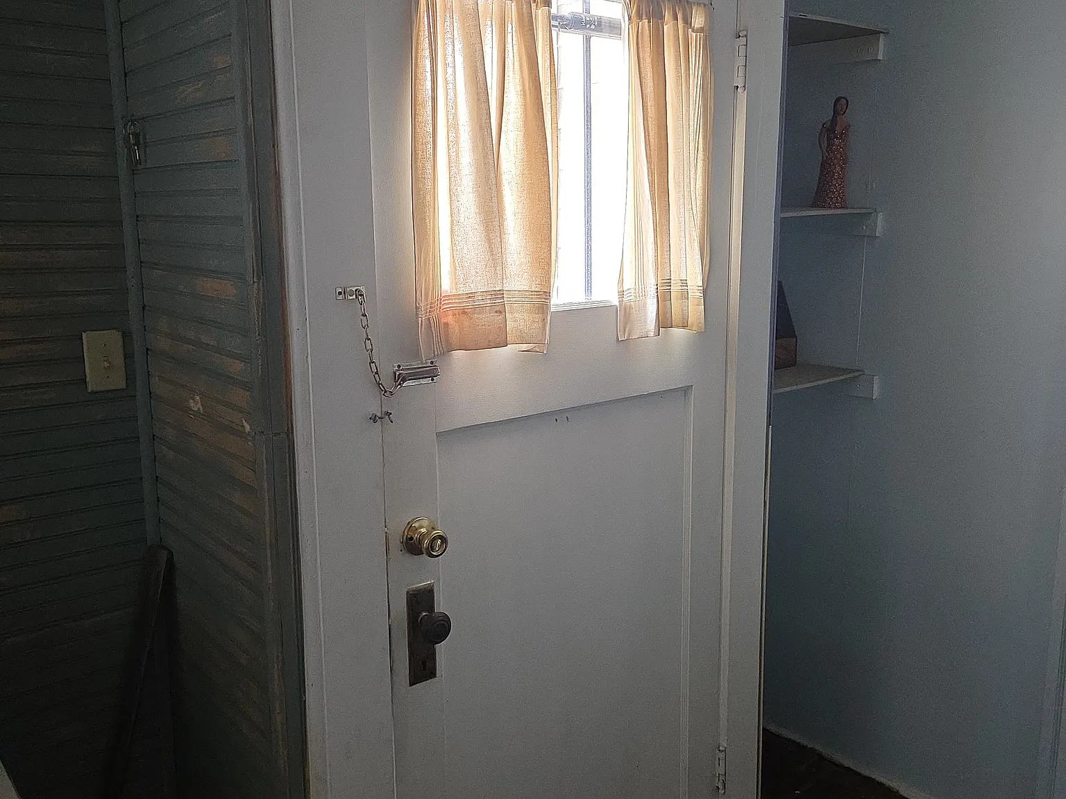 5015 La Salle St — Photo 4