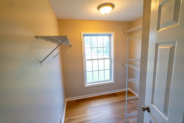 649 Kayloc Cir — Photo 28