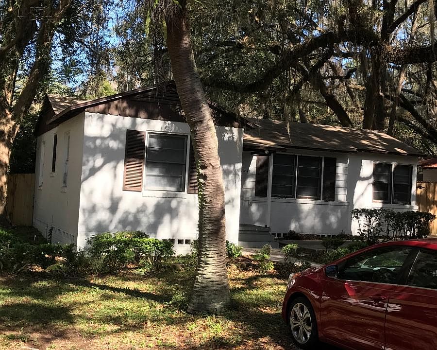 2nd image of 2718 NW 1st Ave