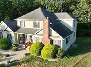 14 Piezzo Dr, Westerly, RI 02891
