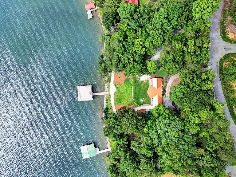 135 Nancy Point — Photo 49