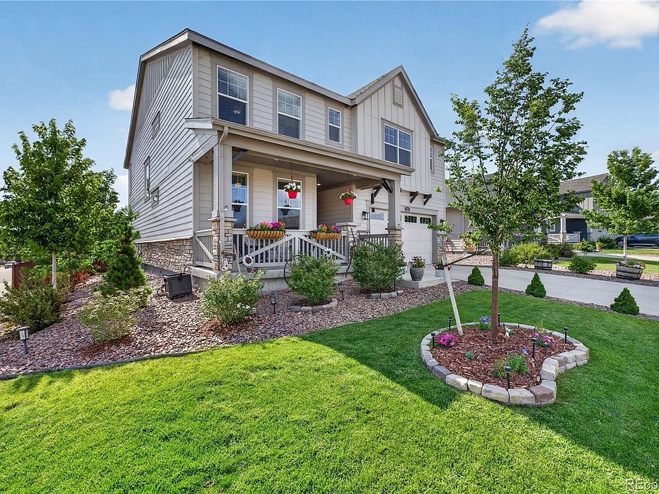 1st image of 963 Chokecherry Court