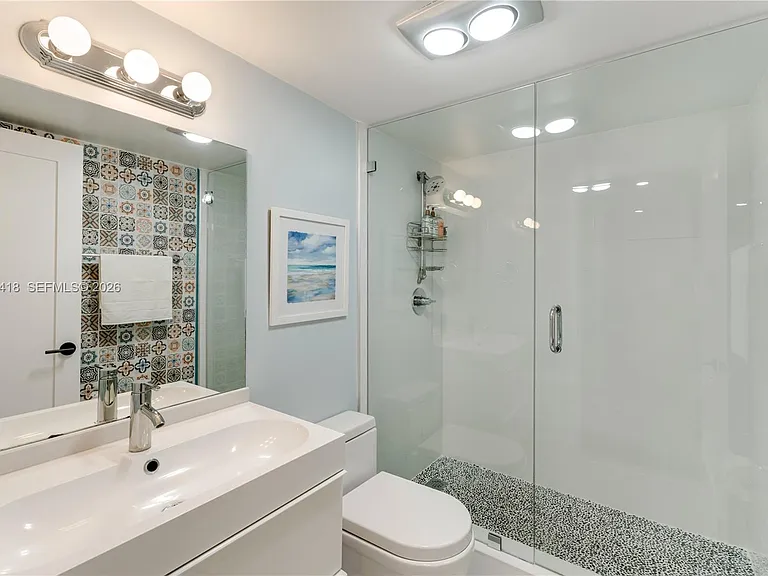 1901 Brickell Ave #B1809 — Photo 26