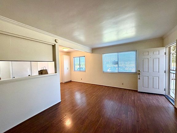 5th image of 5911 Birch St APT 3