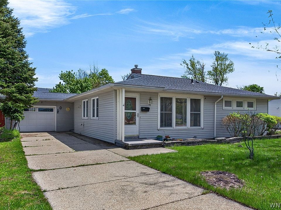 1st image of 39 Mapleview Dr