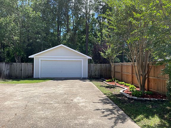 4th image of 3413 Argyle Dr