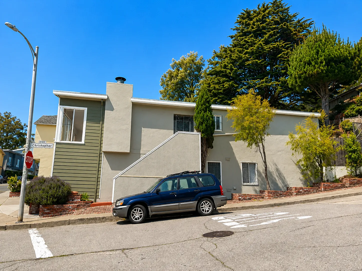 3 bed, 2010 sqft, $6,800 — Photo 2