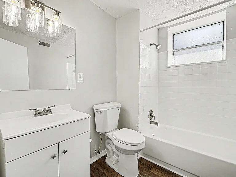 562 Glenwood Ave #1 — Photo 11