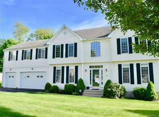 87 Eastbury Hill Dr, Middletown, CT 06457