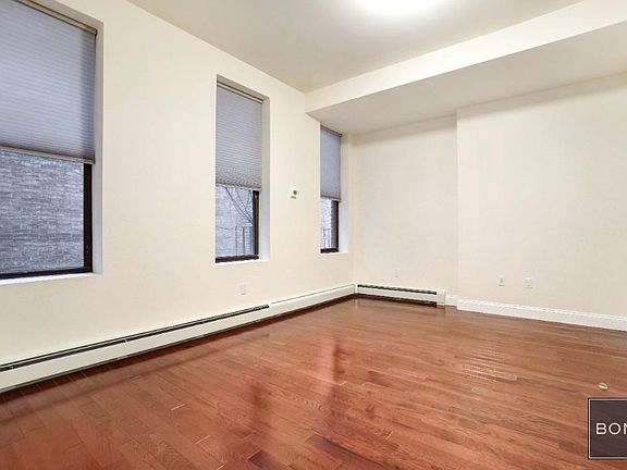 3rd image of 932 8th Ave #3