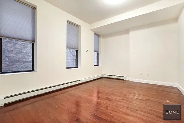 Rented by Bond New York | media 4