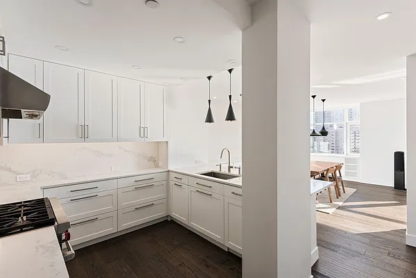 Sold by Nest Seekers International | media 16