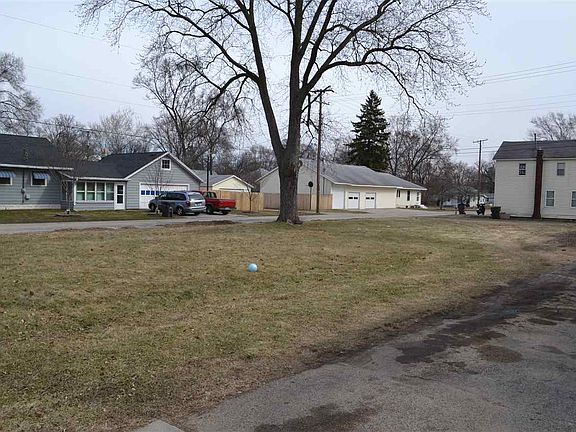 4th image of 2202 Mather Ave