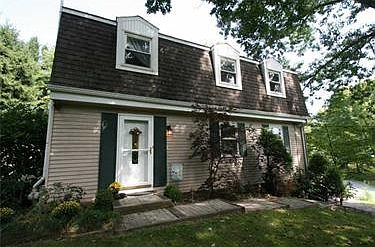 1st image of 4406 Winchester Dr