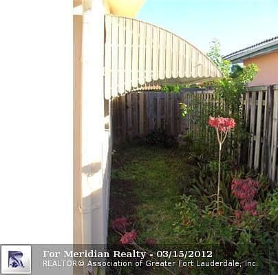 4th image of 254 Algiers Ave
