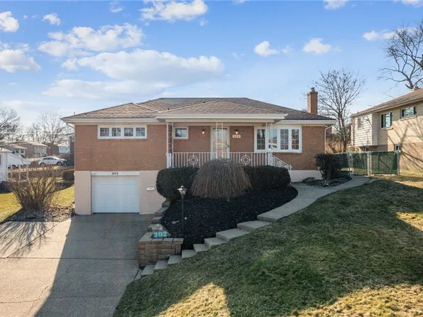302 Doe Ln, Monroeville, PA 15146