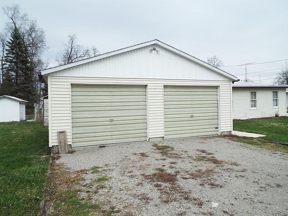 2nd image of 14137 Rosewood Ave