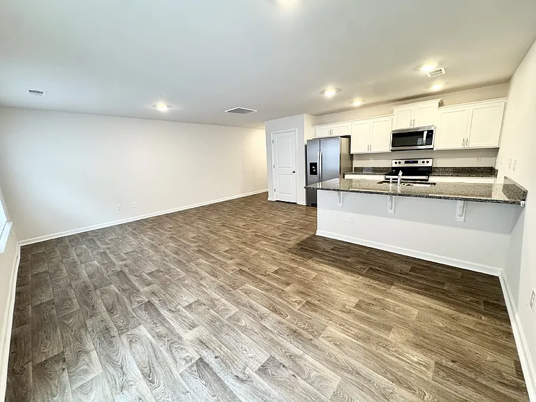 203 Oakmont Valley Trl — Photo 11