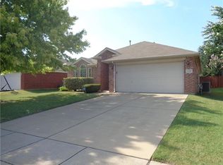 3220 Muleshoe Ln, Fort Worth, TX 76179