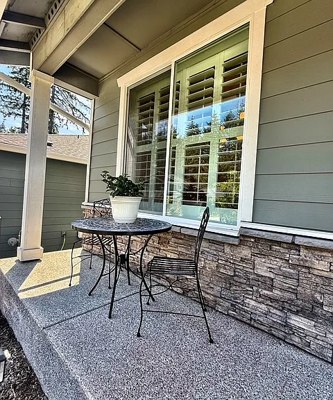 22109 Jameson Ave NW — Photo 3