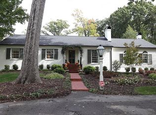 2626 Lakeview Dr, Raleigh, NC 27609