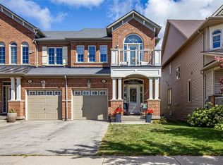65 Cathedral Ct, Hamilton, ON L8B0S1