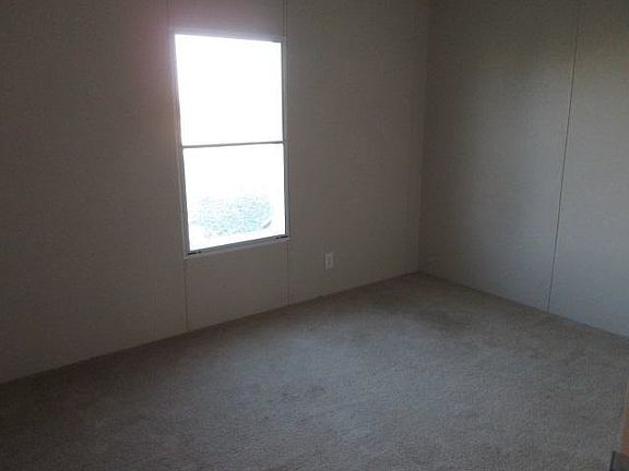 5th image of 255 Cedar Meadows Ln