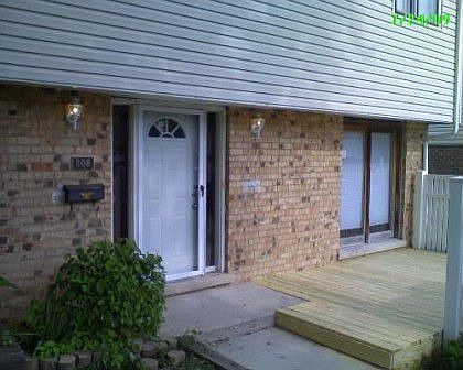 1st image of 808 White Oak Ln