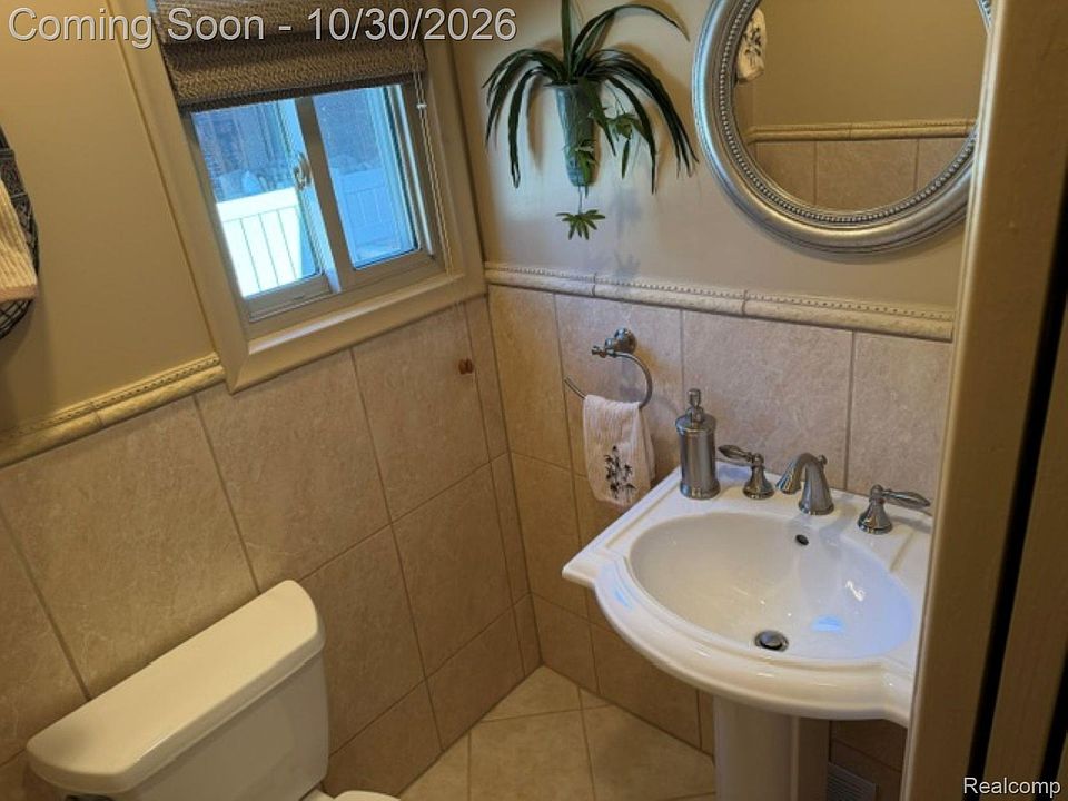 26646 Hass St, photo 30
