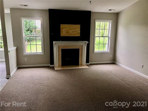 4th image of 10211 Orchard Grass Ct