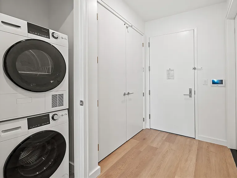 50 E 10th St #528 — Photo 7