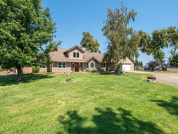 4th image of 22058 Lone Tree Rd