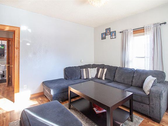 2nd image of 819 Bertch Ave