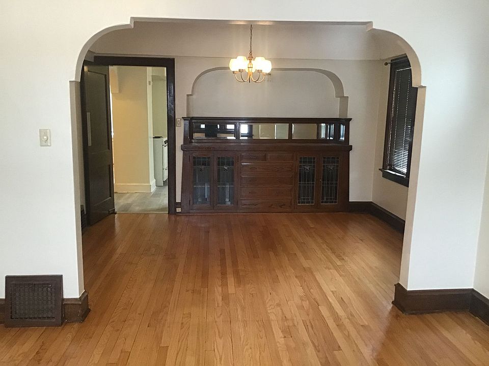 1st image of 1512 S 81st St #1512