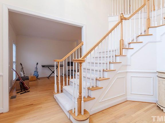 3rd image of 3115 Glenwood Dr