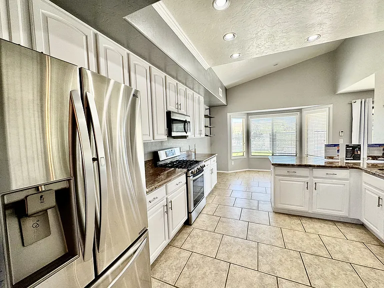 12768 N Lantern Way — Photo 5